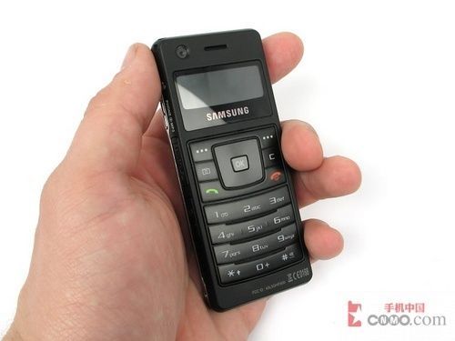 十恶不赦!近期值得MM警惕的6大偷拍手机 (3)