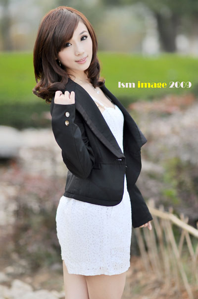 2017华为杂志锁屏美女_清新杂志锁屏美女壁纸_华为